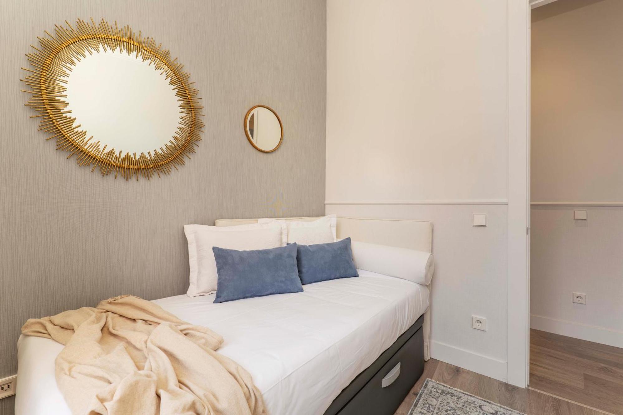 Apartment 1915 Private Madrid